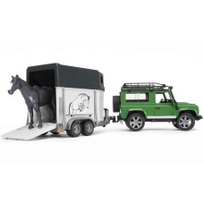 Bruder- Land Rover Defender - lószállító vontatmánnyal 