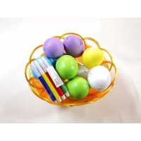 Húsvéti tojás kifestő kosárban